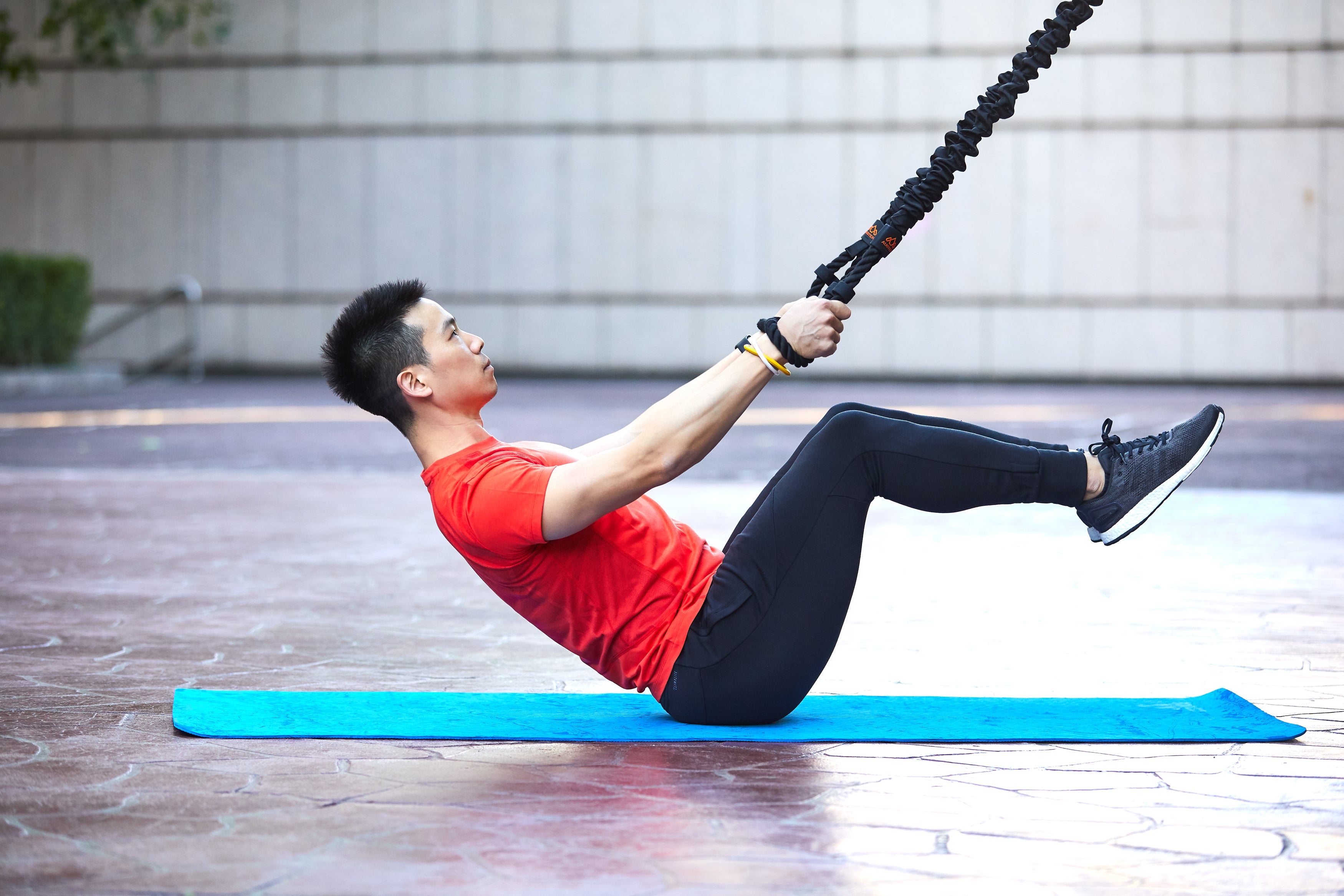 How to use the Dynamic Bands to resist or assist exercises