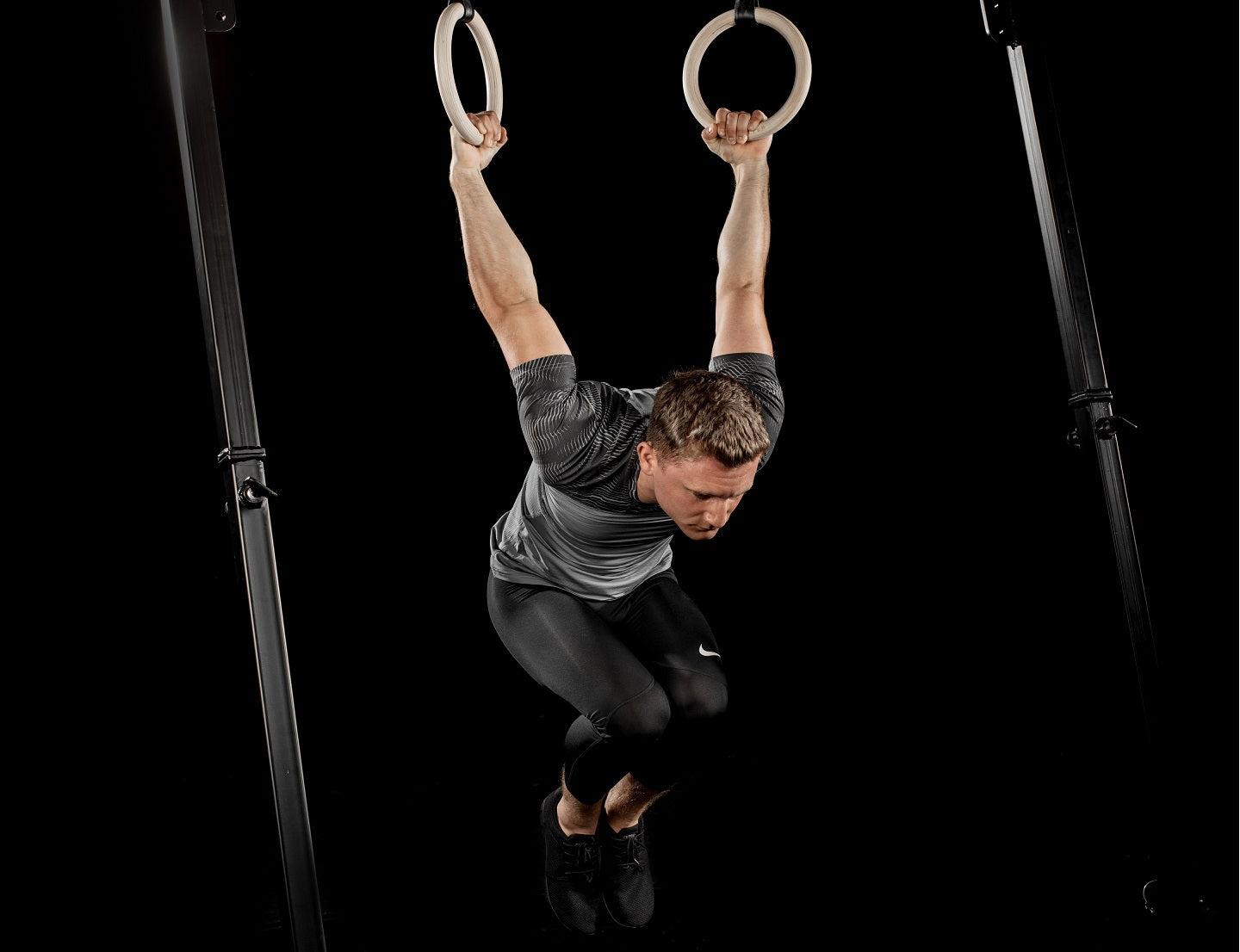 How to fix tight Shoulders with the German Hang